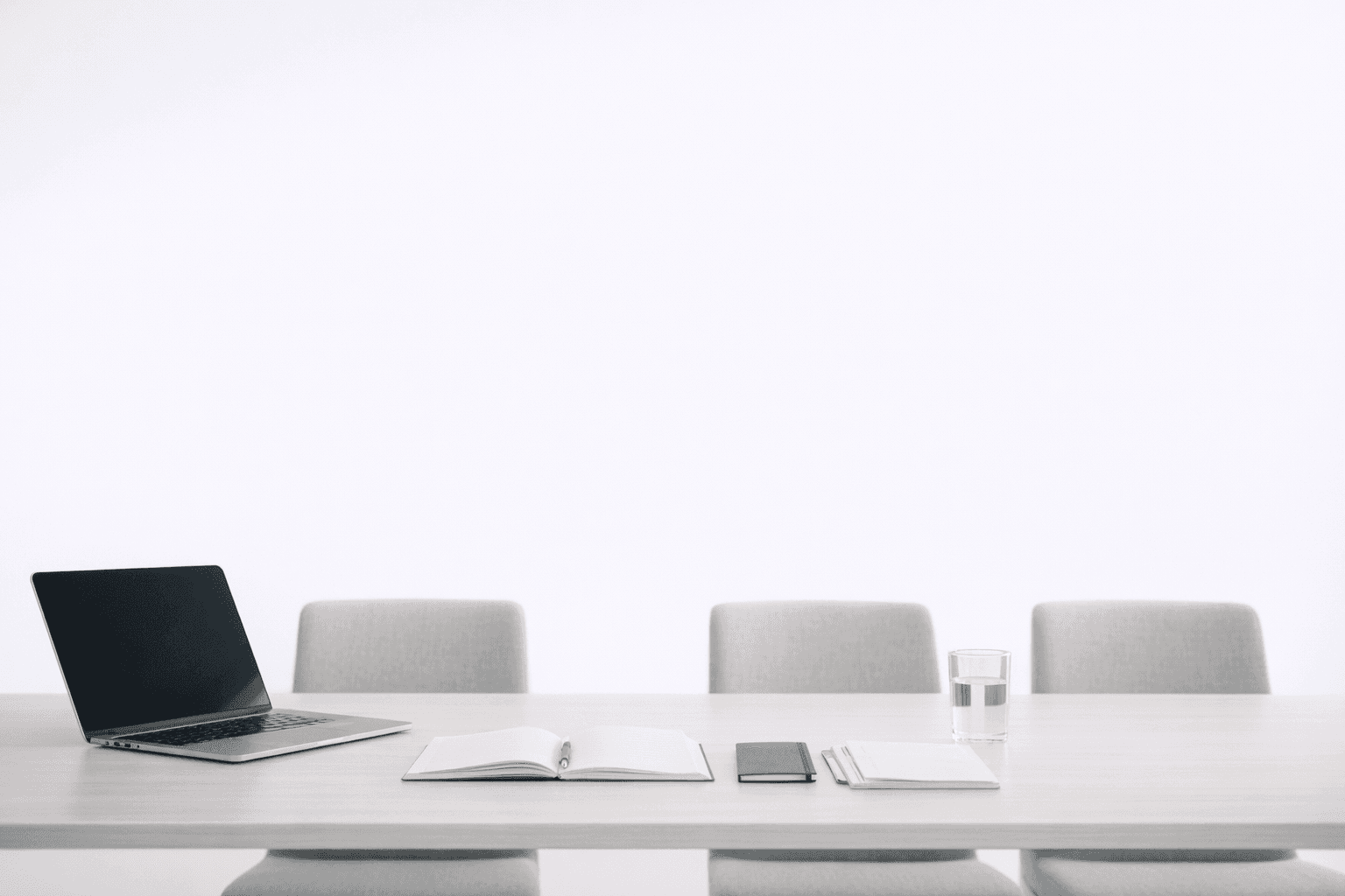 Photorealistic image showing collaboration between partners.